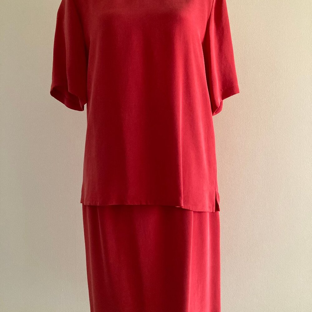 VTG Lord&Taylor Patrick Collection SZ 10 Red 2 Peace Silk Set Top Short Sleeve